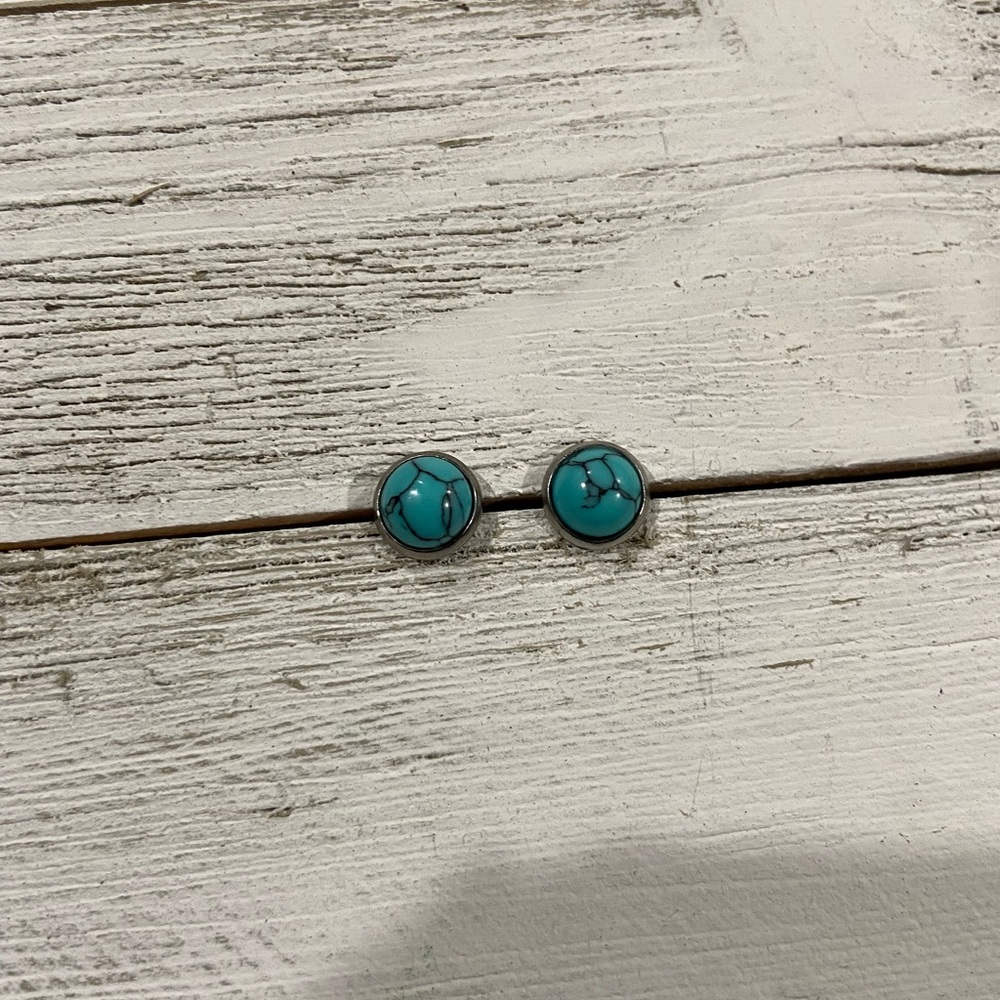 Handmade studs. Assorted stone types - Picture 2 of 8